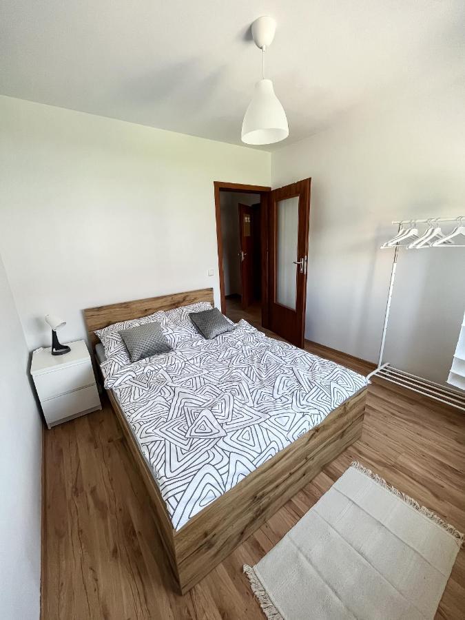 Uroczy Apartament Pod Skarpa Wadowice Exteriör bild